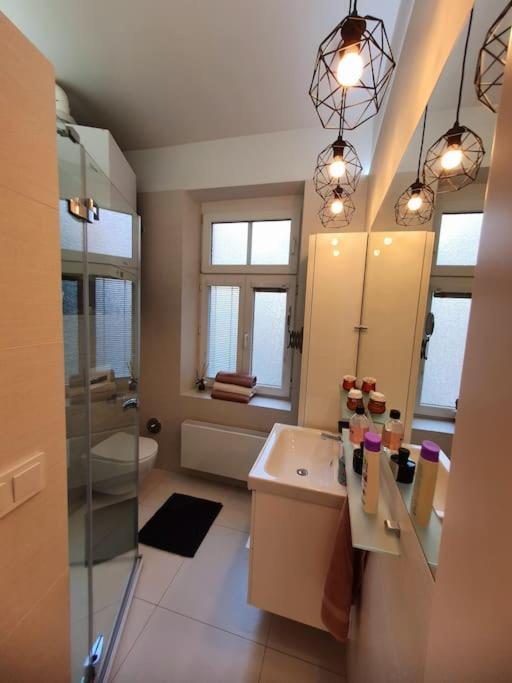 Lovely & Unique Apt In The Historic Center. Bratislava Extérieur photo