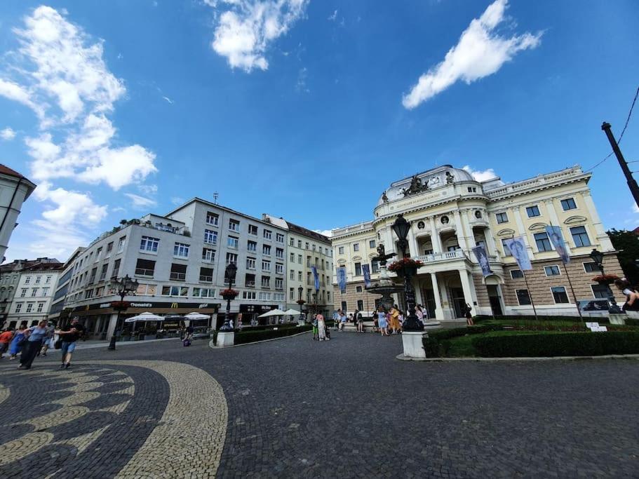 Lovely & Unique Apt In The Historic Center. Bratislava Extérieur photo