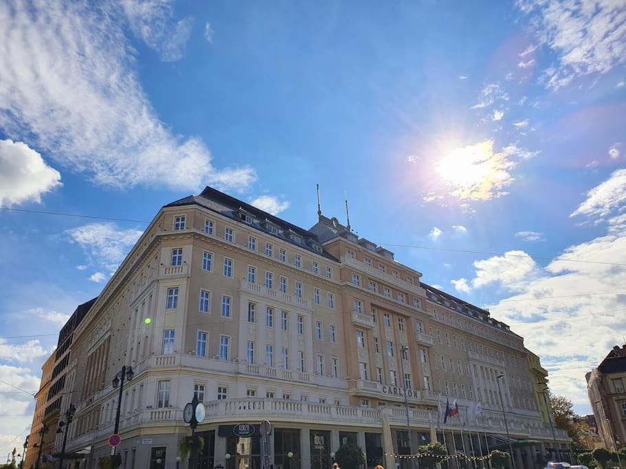 Lovely & Unique Apt In The Historic Center. Bratislava Extérieur photo